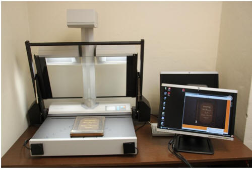 Obr. 1. Knižničný skener PS 7000C MKII