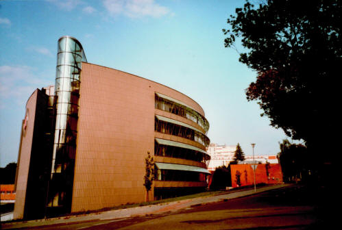 Rektorát a univerzitní knihovna, Zlín